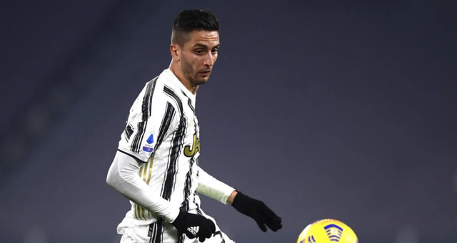 九游会J9关于关键战拉齐奥调整名单以备葡超；更衣室发声环节打磨；震撼外界；资深球员宣示担当的信息